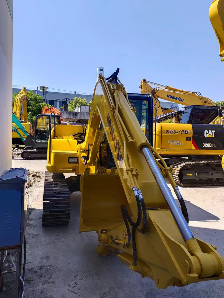KOMATSU PC70-8 - Mini escavadeira: foto 5 KOMATSU PC70-8 - Mini escavadeira: foto 5