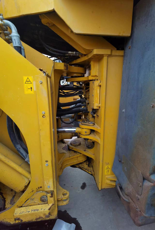 Locação financeira de KOMATSU WA600-3 KOMATSU WA600-3: foto 7