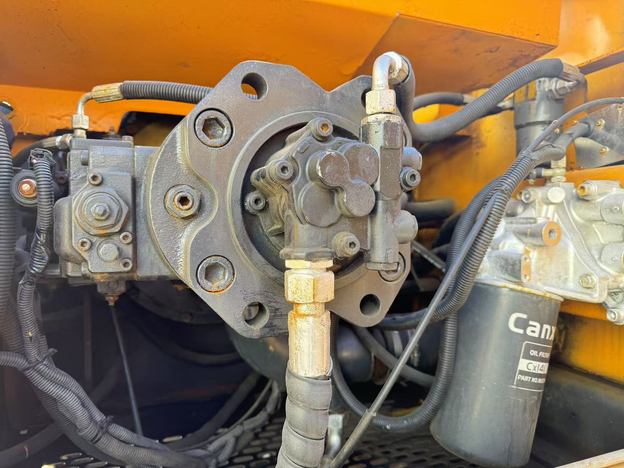 SANY SY215C - Escavadora de rastos: foto 5 SANY SY215C - Escavadora de rastos: foto 5