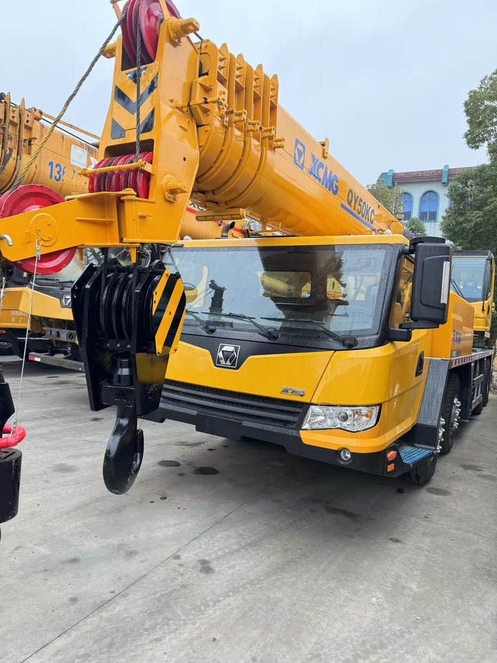 XCMG QY50KC QY50 CHINA TRUCK CRANE 50TONS - Grua móvel: foto 1 XCMG QY50KC QY50 CHINA TRUCK CRANE 50TONS - Grua móvel: foto 1