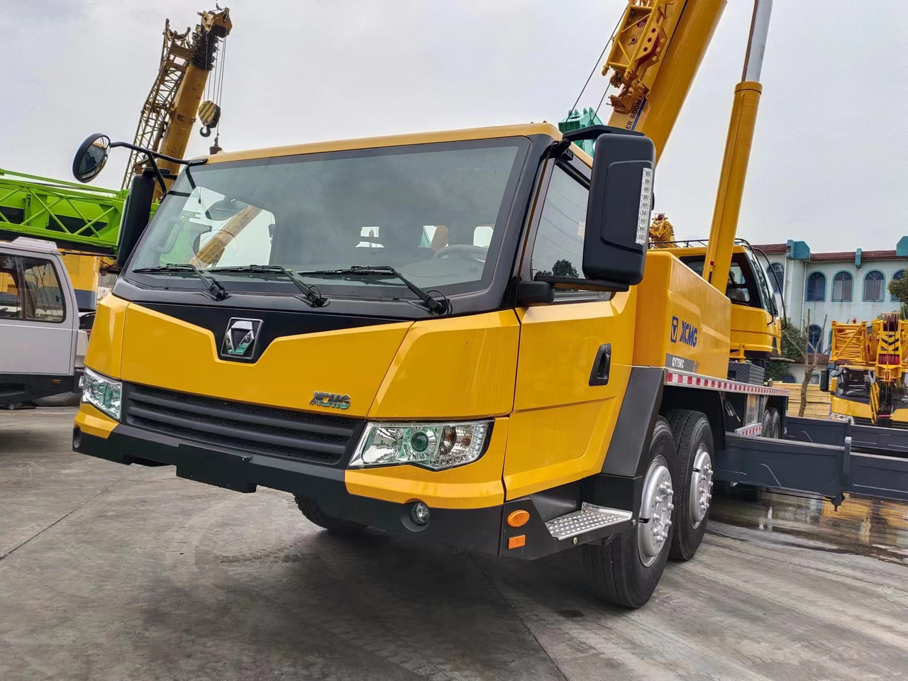 XCMG QY75KC QY75K truck crane 75tons - Grua móvel: foto 2 XCMG QY75KC QY75K truck crane 75tons - Grua móvel: foto 2
