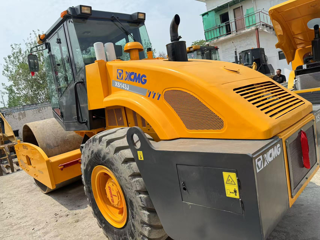 XCMG XS143J - Compactador de asfalto: foto 3 XCMG XS143J - Compactador de asfalto: foto 3