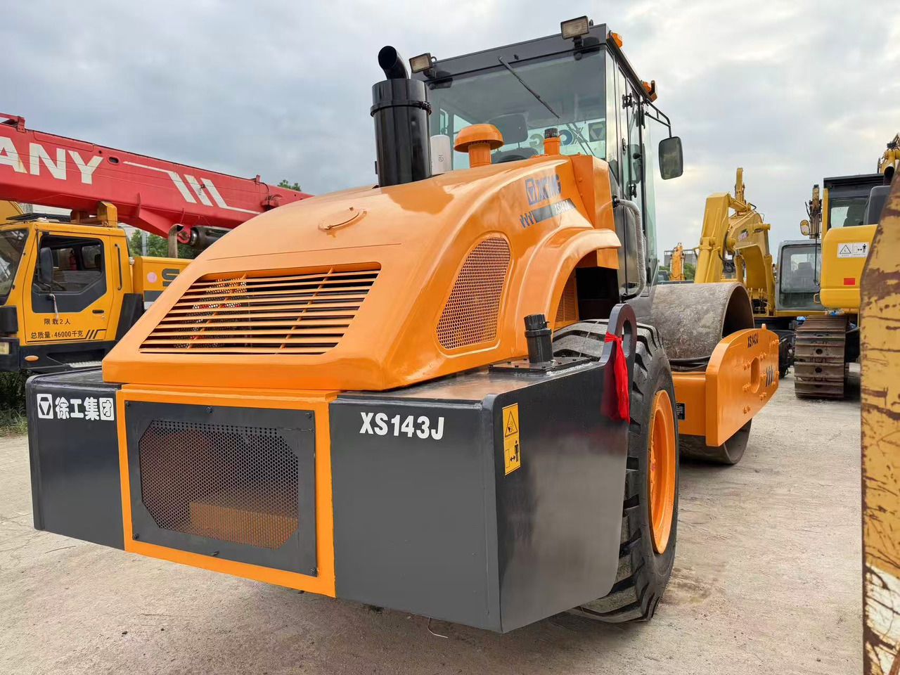 XCMG XS143J - Compactador de asfalto: foto 5 XCMG XS143J - Compactador de asfalto: foto 5