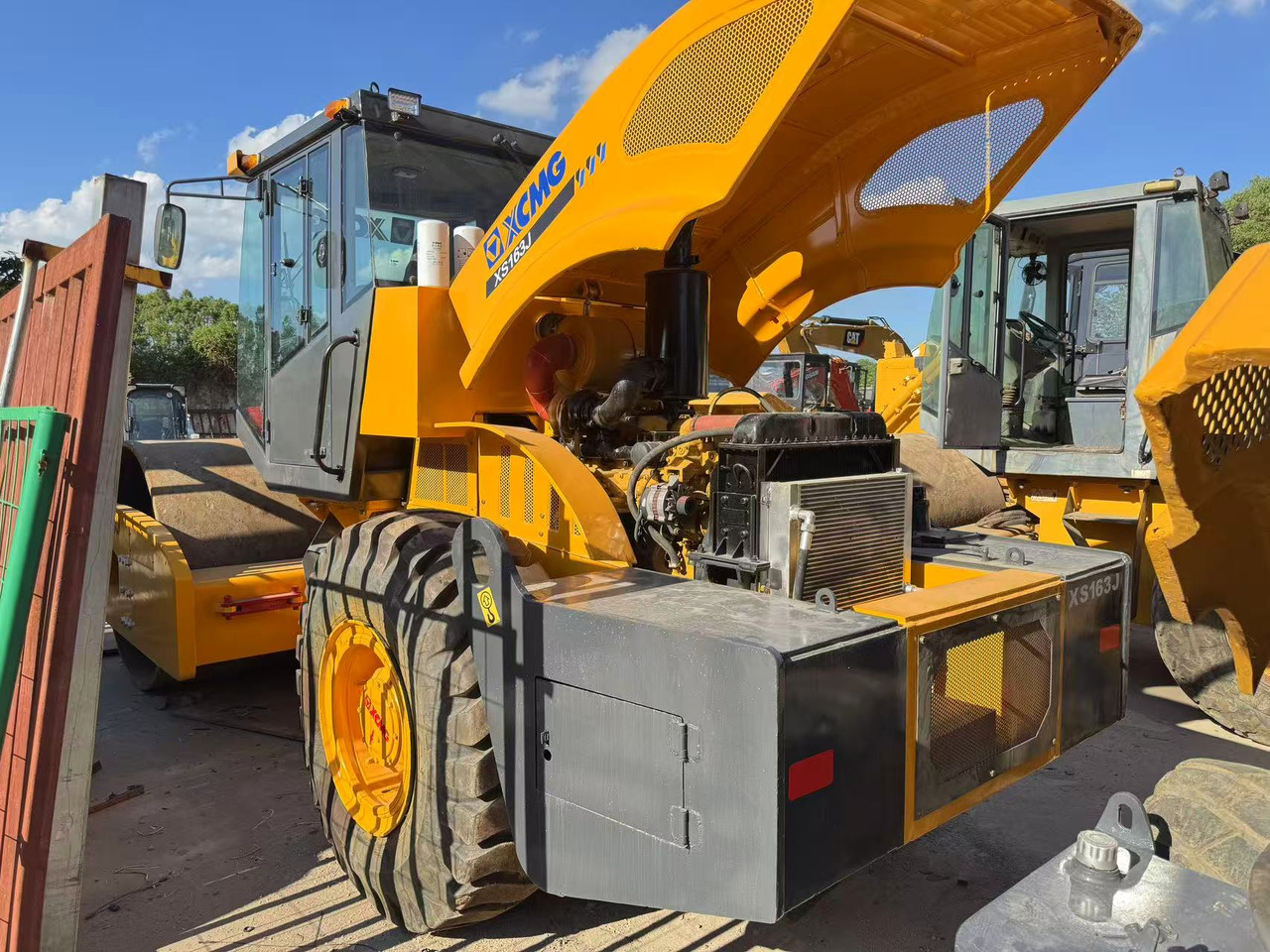 XCMG XS163J - Compactador de asfalto: foto 2 XCMG XS163J - Compactador de asfalto: foto 2