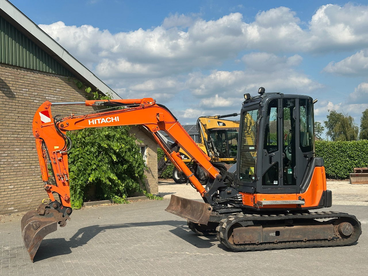 Hitachi ZX50U-2 CLR - Mini escavadeira: foto 2 Hitachi ZX50U-2 CLR - Mini escavadeira: foto 2