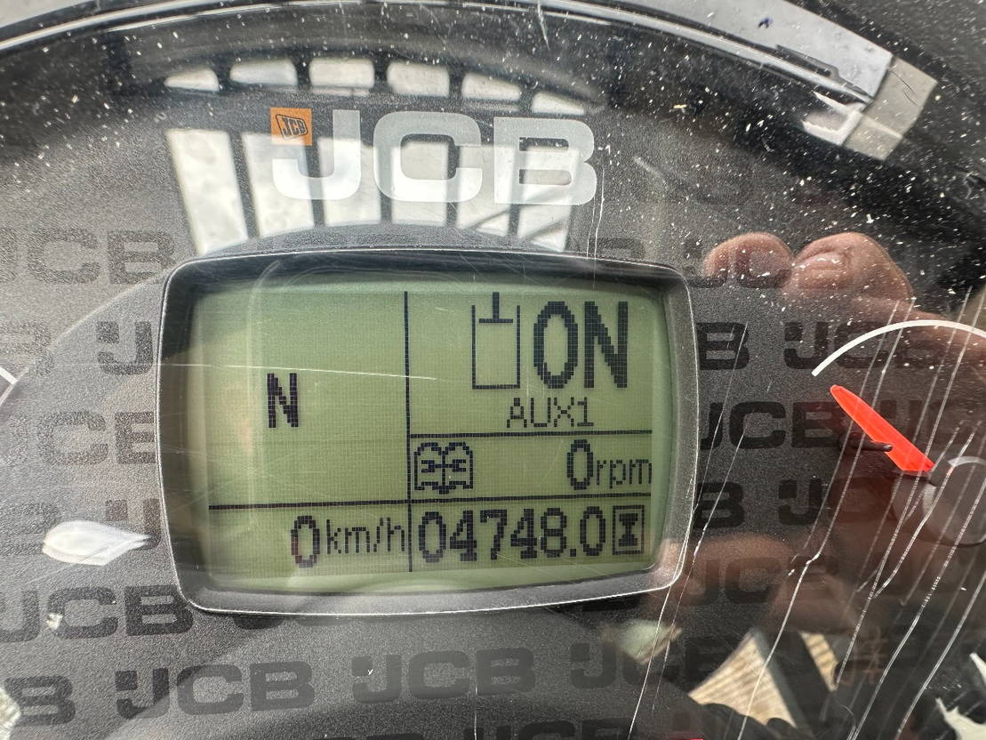 Pá carregadora telescópica JCB TM220 SV A: foto 16 Pá carregadora telescópica JCB TM220 SV A: foto 16