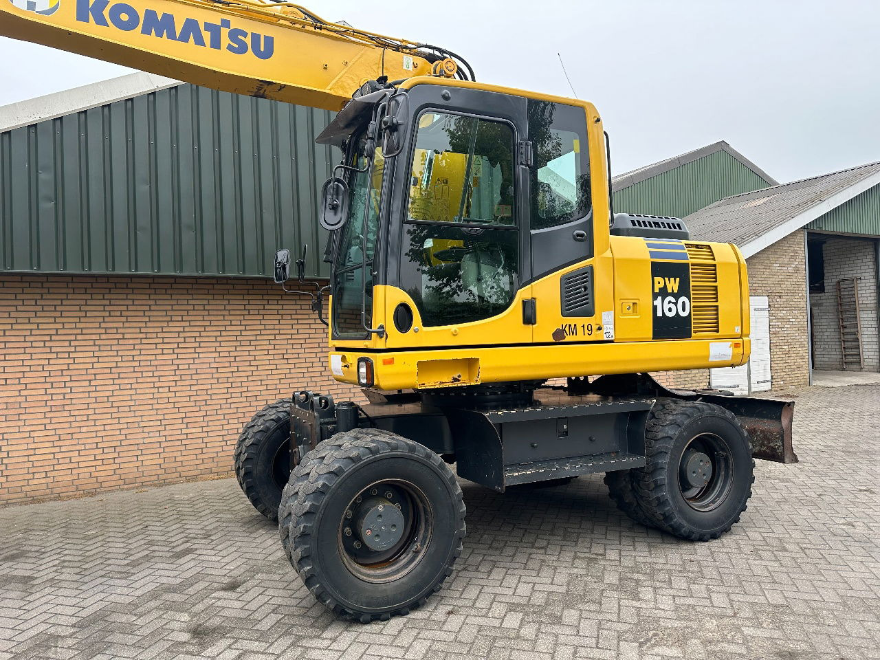 Komatsu PW160-8 - Escavadeira de rodas: foto 4 Komatsu PW160-8 - Escavadeira de rodas: foto 4