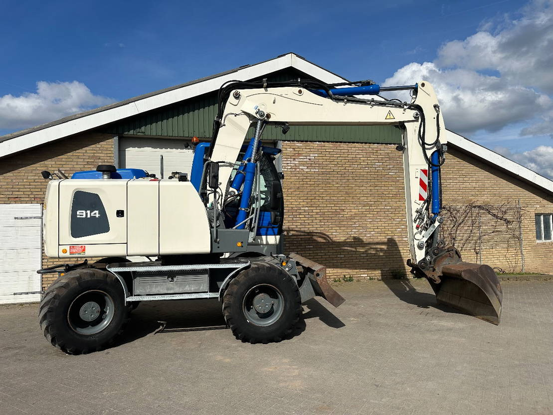 Liebherr A914 - Escavadeira de rodas: foto 5 Liebherr A914 - Escavadeira de rodas: foto 5