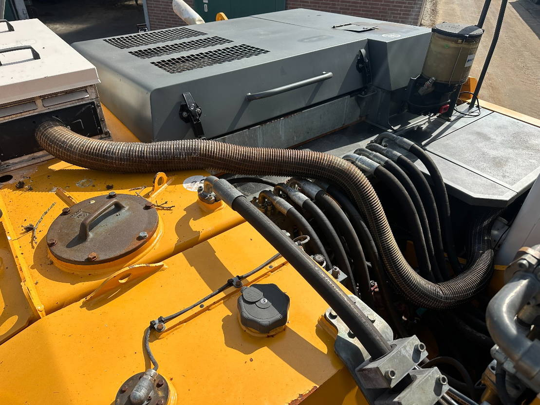Escavadora de rastos Liebherr R934C Hdsl: foto 19