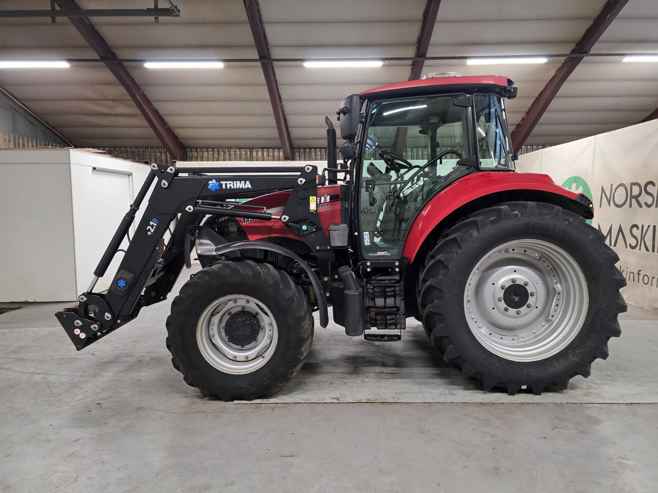 CASE IH Farmall 115U - Trator: foto 2 CASE IH Farmall 115U - Trator: foto 2
