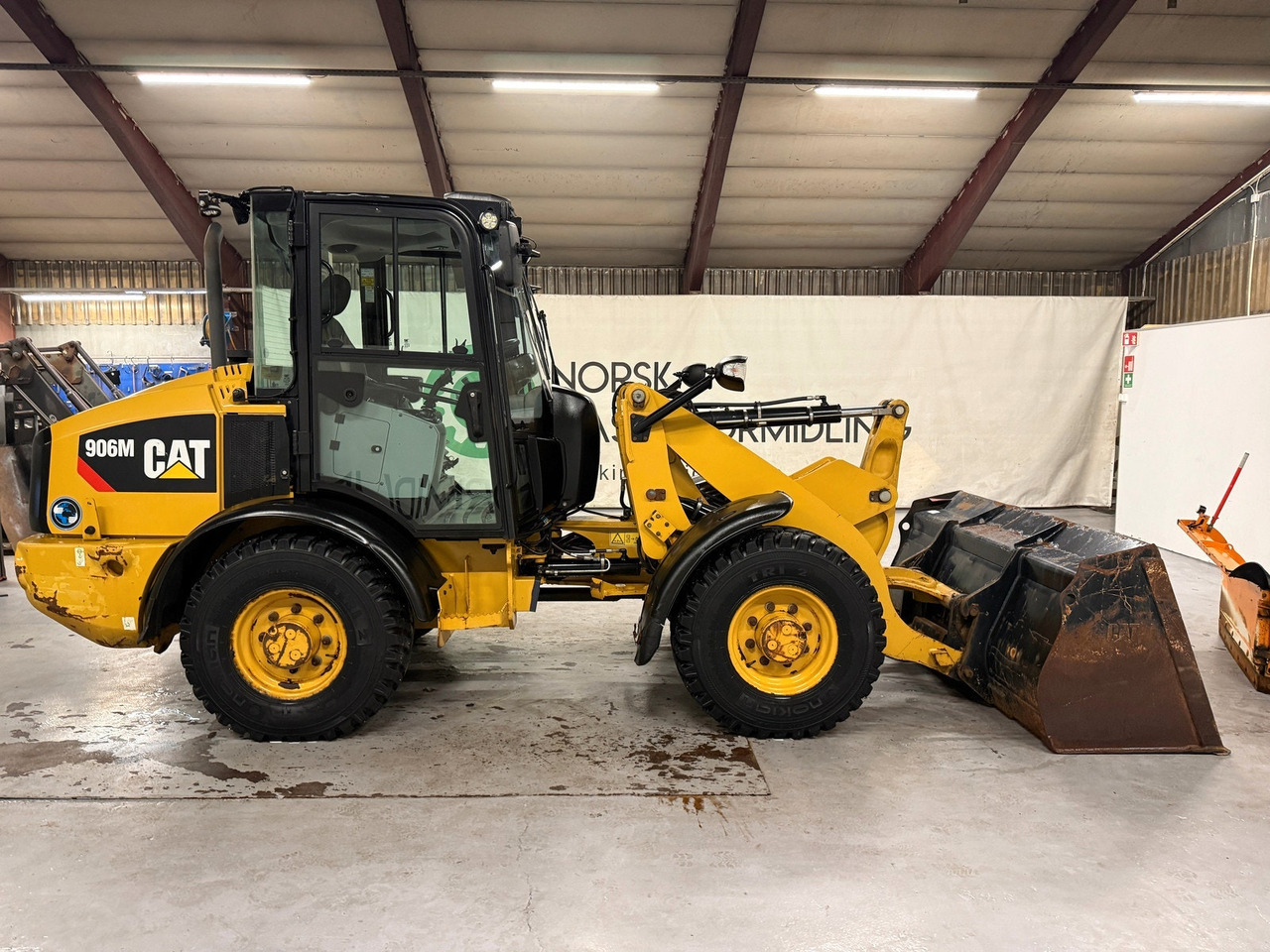 Cat 906M High Flow, 40 km/t med skuff og plog # TIL LEIE# - Pá carregadora de rodas: foto 5 Cat 906M High Flow, 40 km/t med skuff og plog # TIL LEIE# - Pá carregadora de rodas: foto 5
