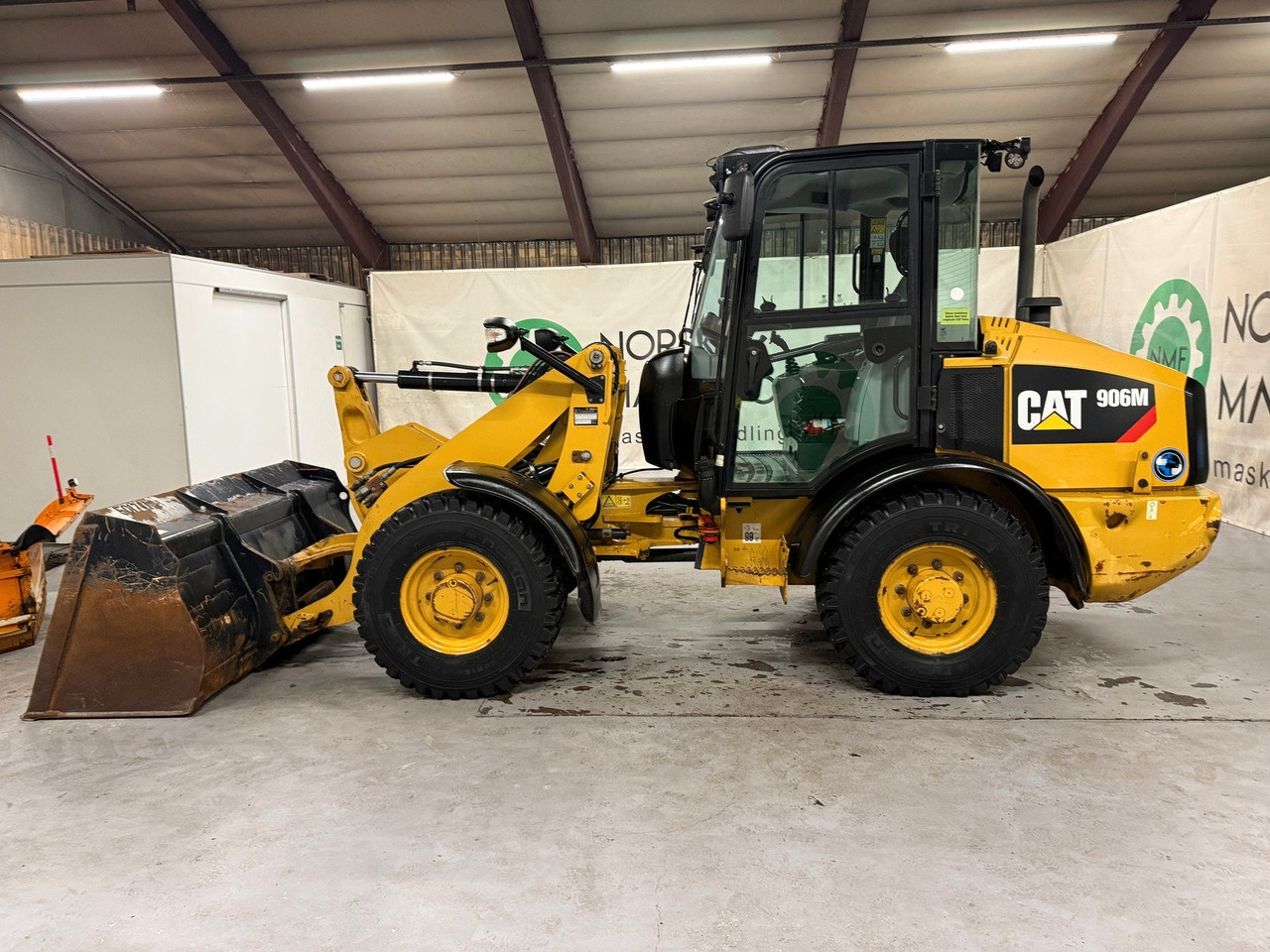 Cat 906M High Flow, 40 km/t med skuff og plog # TIL LEIE# - Pá carregadora de rodas: foto 2 Cat 906M High Flow, 40 km/t med skuff og plog # TIL LEIE# - Pá carregadora de rodas: foto 2