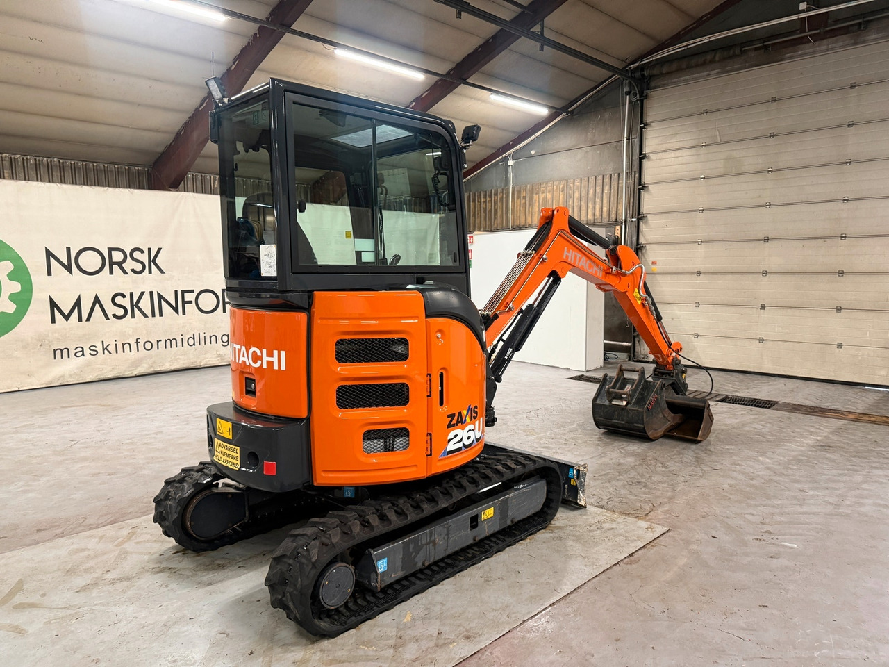 Hitachi ZX26U-6 - Mini escavadeira: foto 5 Hitachi ZX26U-6 - Mini escavadeira: foto 5