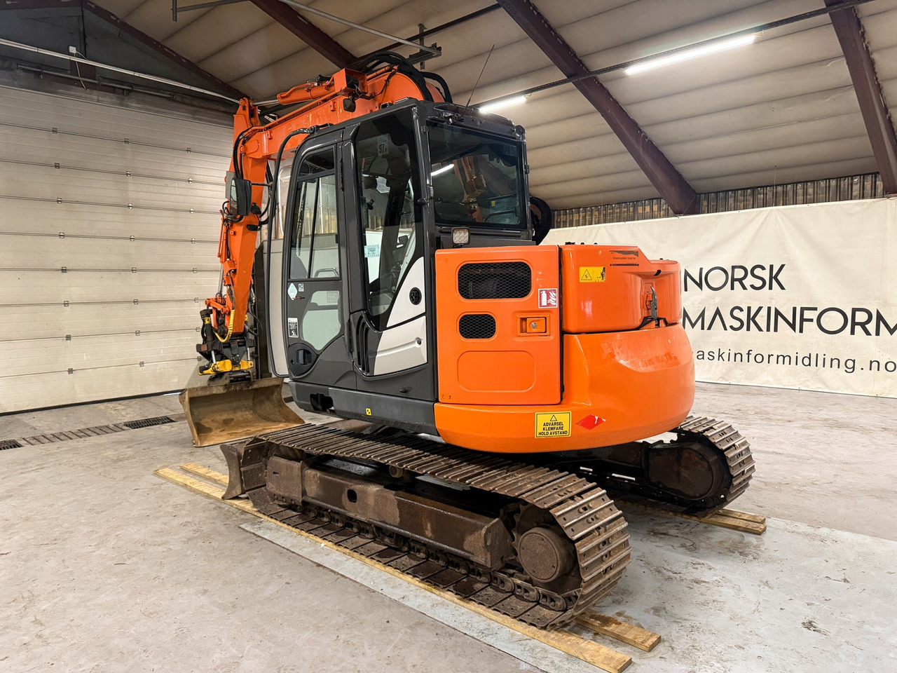 Hitachi ZX85US-5A - Escavadora de rastos: foto 3 Hitachi ZX85US-5A - Escavadora de rastos: foto 3