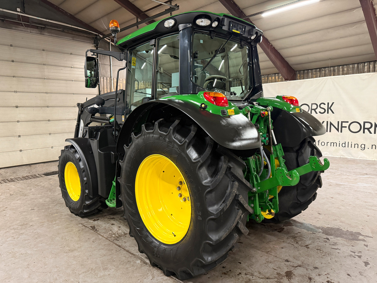 John Deere 6100M - Trator: foto 3 John Deere 6100M - Trator: foto 3