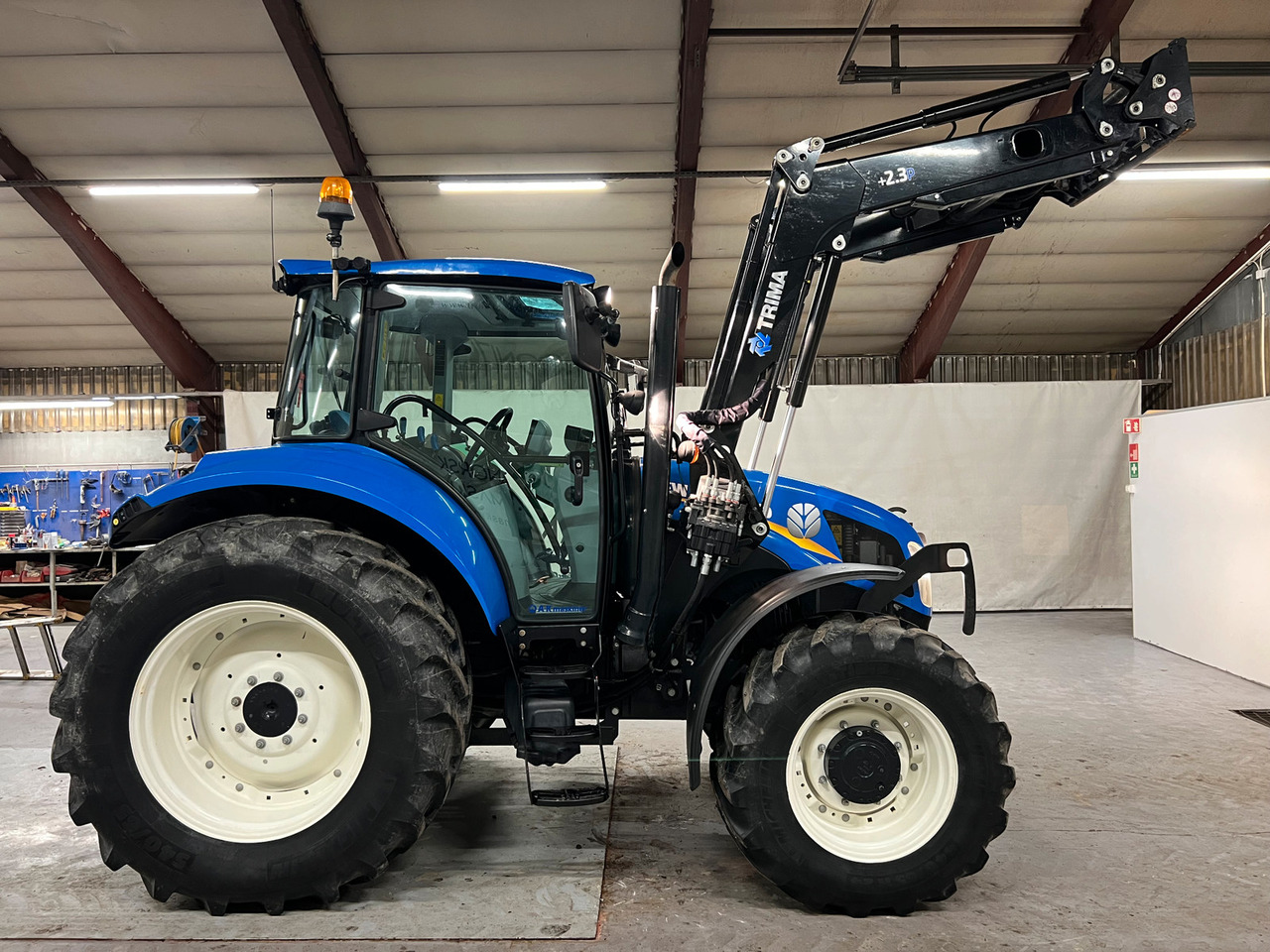New Holland T5.115 #Kun 2192 Timer# 1 Eier# - Trator: foto 4 New Holland T5.115 #Kun 2192 Timer# 1 Eier# - Trator: foto 4