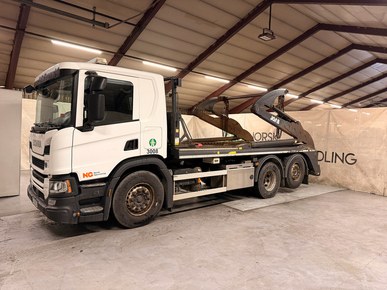 Scania P410 - Camião multibenne: foto 1 Scania P410 - Camião multibenne: foto 1