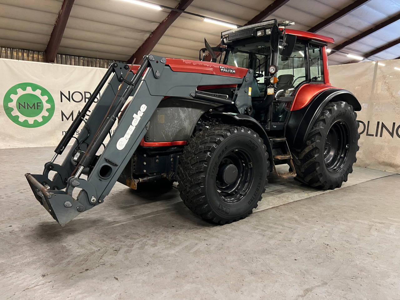 Valtra T190 rep objekt - Trator: foto 2 Valtra T190 rep objekt - Trator: foto 2