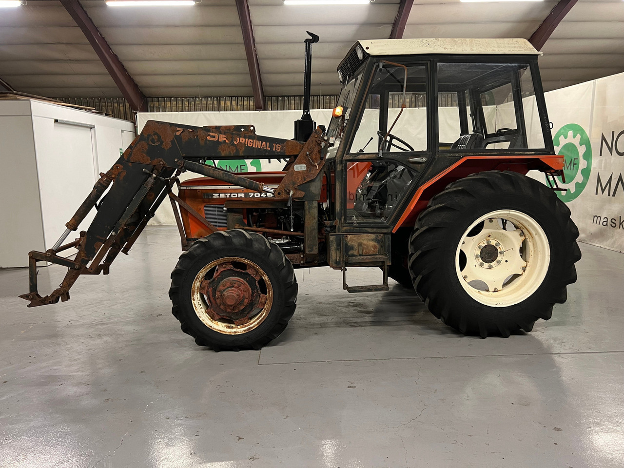 Zetor 7045 (Redusert moms) - Trator: foto 1 Zetor 7045 (Redusert moms) - Trator: foto 1