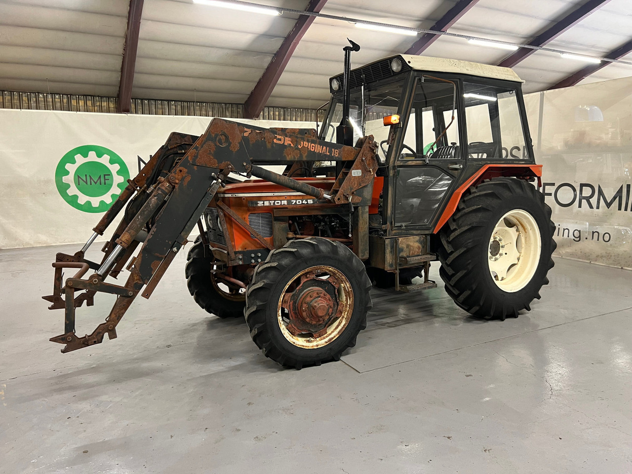 Zetor 7045 (Redusert moms) - Trator: foto 2 Zetor 7045 (Redusert moms) - Trator: foto 2