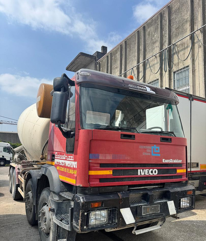 BETONIERA IVECO 410E42 8X4 - Camião betoneira: foto 1 BETONIERA IVECO 410E42 8X4 - Camião betoneira: foto 1