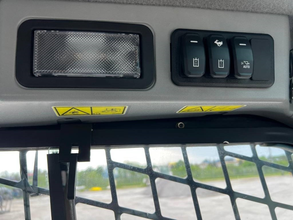 Pá carregadoras de rastos CAT 289D3 with blade and Leica ready - LIKE NEW: foto 24
