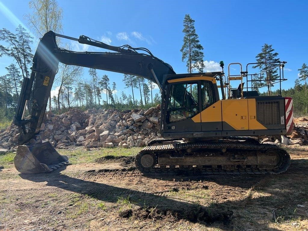 Volvo EC 220 EL - Escavadora de rastos: foto 5 Volvo EC 220 EL - Escavadora de rastos: foto 5