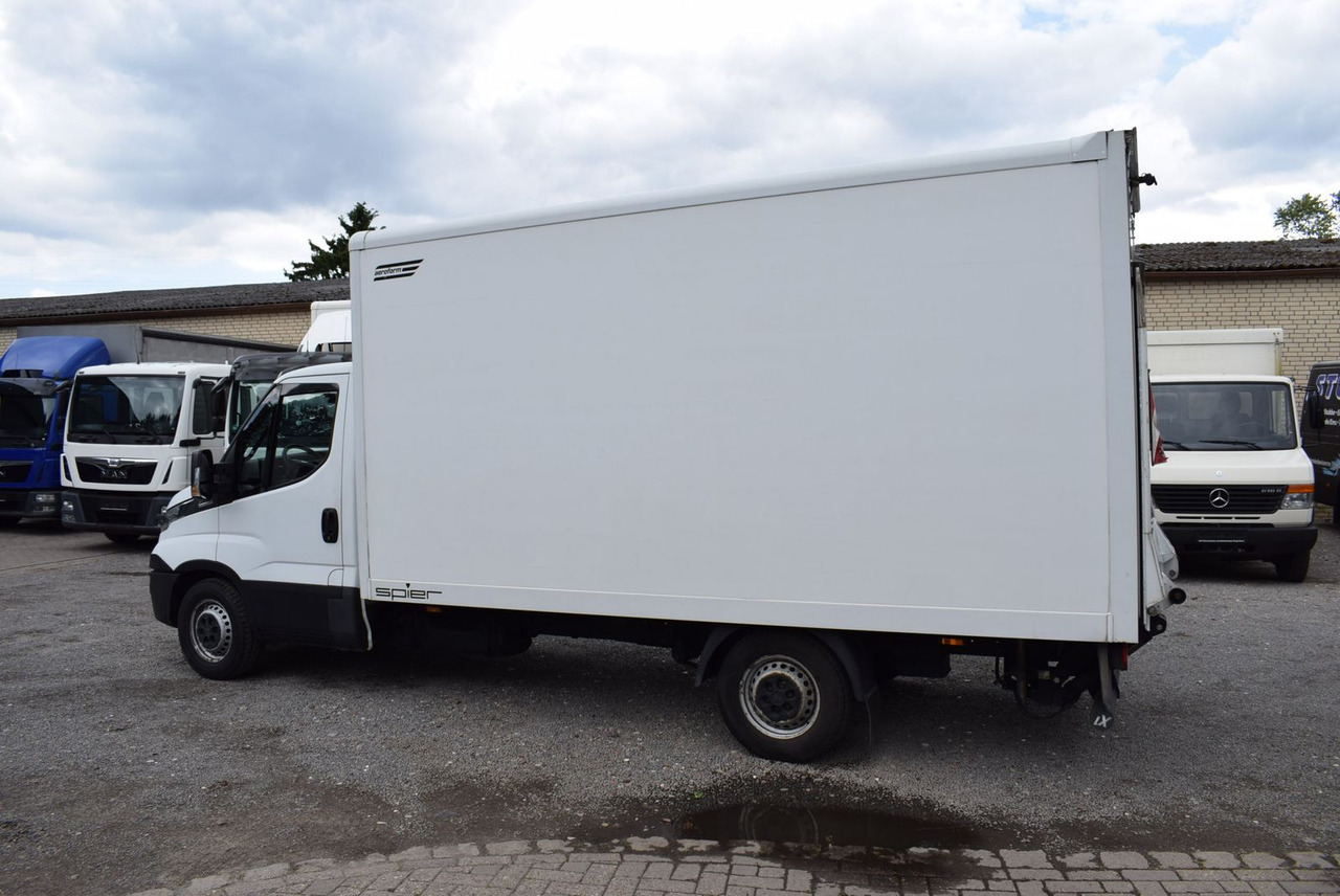 Iveco Daily 35 S14 Koffer LBW Automatik Motorschaden - Carrinha de contentor: foto 3 Iveco Daily 35 S14 Koffer LBW Automatik Motorschaden - Carrinha de contentor: foto 3
