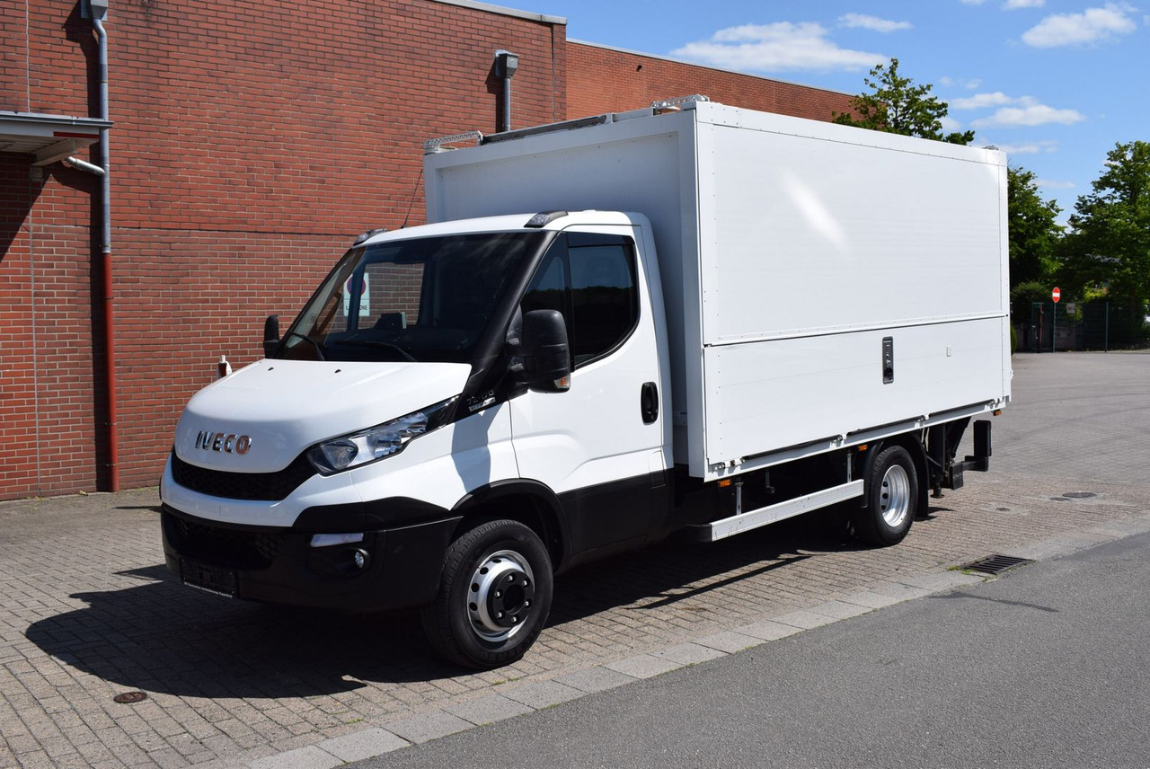 Iveco Daily 70 C 18 Schwenkwand Automatik LBW 1500KG - Camião transporte de bebidas: foto 2 Iveco Daily 70 C 18 Schwenkwand Automatik LBW 1500KG - Camião transporte de bebidas: foto 2
