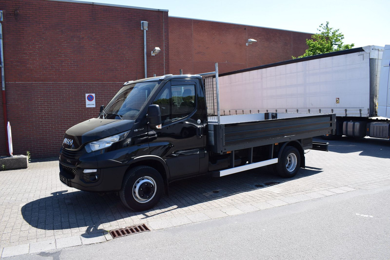 Iveco Daily 72 C 18 Pritsche Automatik Standheizung - Carrinha de caixa aberta: foto 3 Iveco Daily 72 C 18 Pritsche Automatik Standheizung - Carrinha de caixa aberta: foto 3
