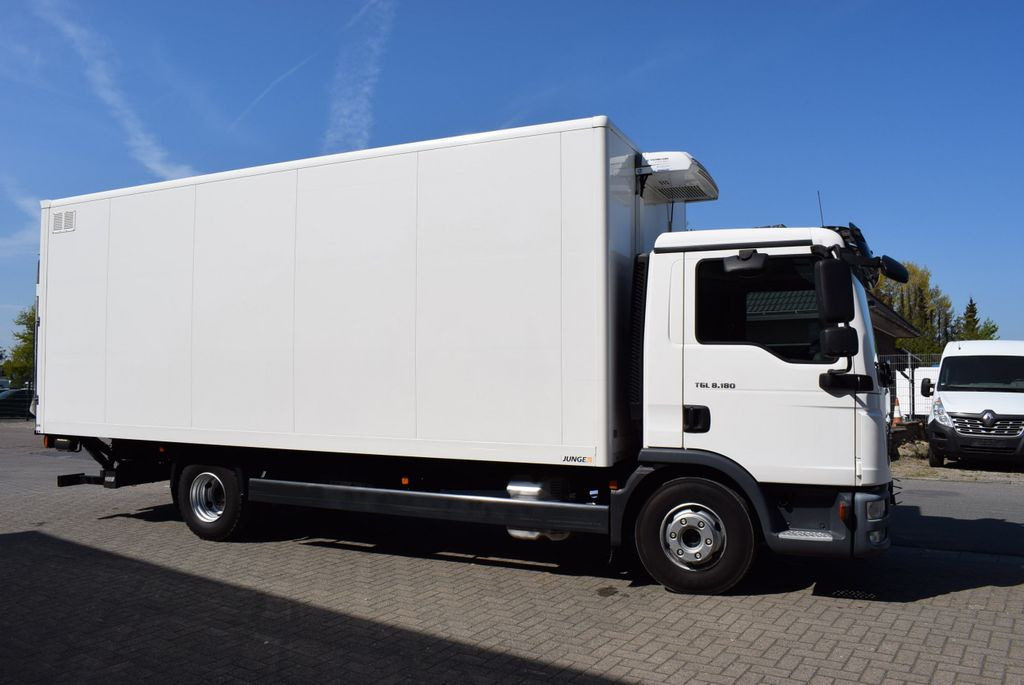 Camião furgão MAN TGL 8.180 Koffer 6,20mLBW 1000KG Klima: foto 9