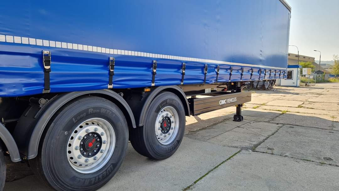 CIMC - Semi-reboque de lona: foto 3 CIMC - Semi-reboque de lona: foto 3