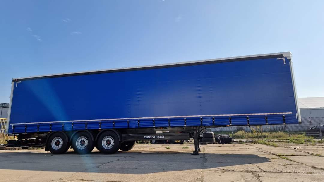 CIMC - Semi-reboque de lona: foto 1 CIMC - Semi-reboque de lona: foto 1