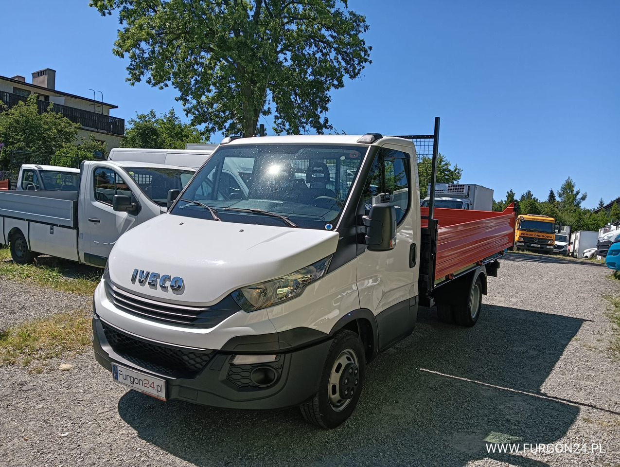 Carrinha basculante IVECO DAILY 35C14 WYWROTKA KIPER Z NAJAZDAMI NR 841: foto 9 Carrinha basculante IVECO DAILY 35C14 WYWROTKA KIPER Z NAJAZDAMI NR 841: foto 9