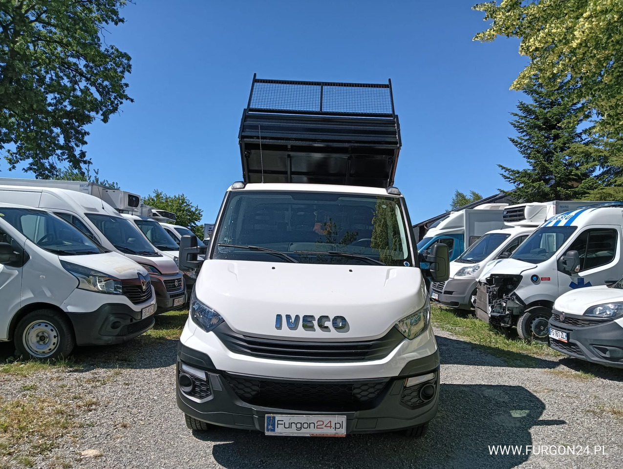 IVECO DAILY 35C14 WYWROTKA KIPER Z NAJAZDAMI NR 841 - Carrinha basculante: foto 2 IVECO DAILY 35C14 WYWROTKA KIPER Z NAJAZDAMI NR 841 - Carrinha basculante: foto 2
