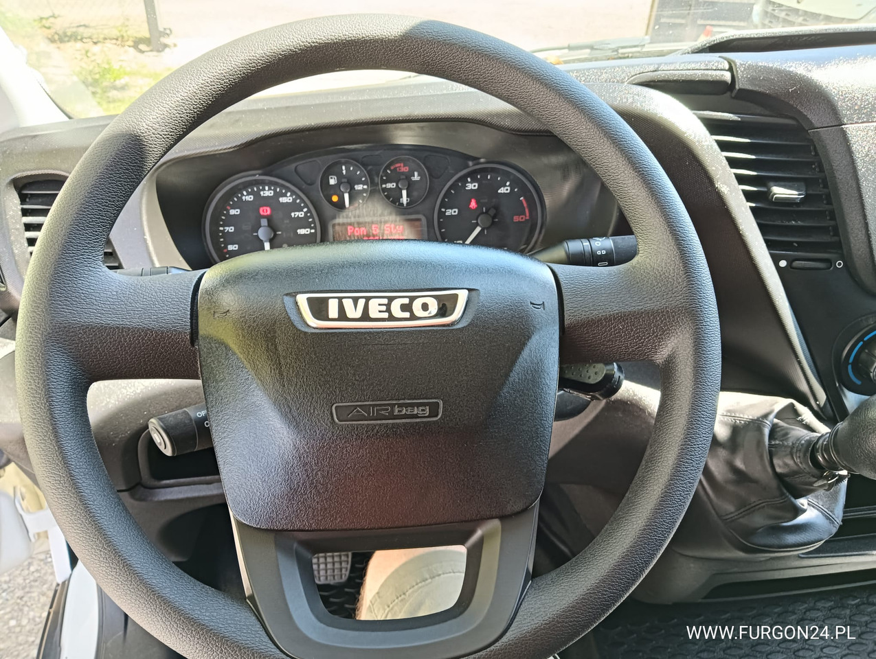 Carrinha basculante IVECO DAILY 35C14 WYWROTKA KIPER Z NAJAZDAMI NR 841: foto 19 Carrinha basculante IVECO DAILY 35C14 WYWROTKA KIPER Z NAJAZDAMI NR 841: foto 19