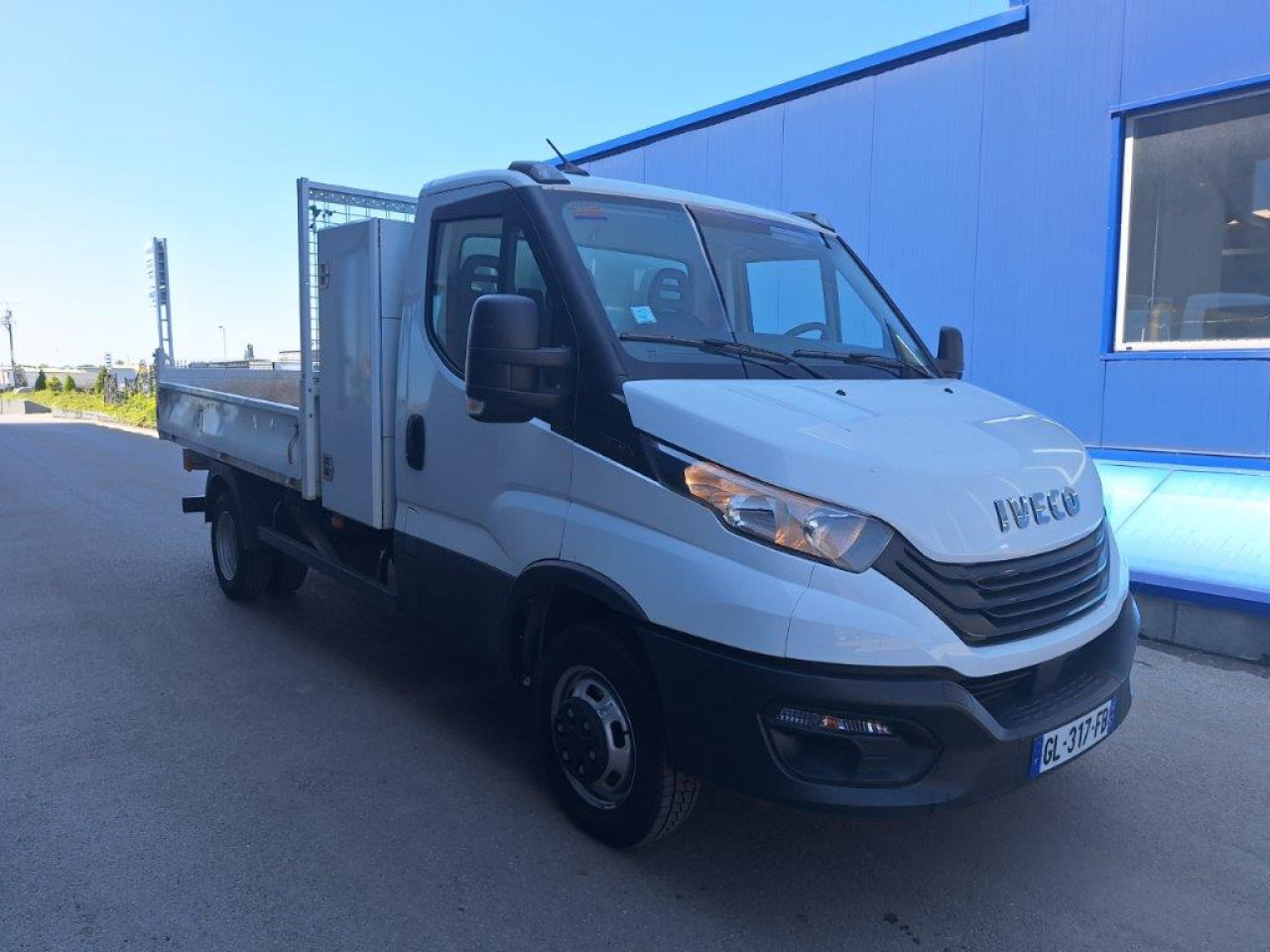 IVECO Daily 35C16 tipper - Carrinha basculante: foto 2 IVECO Daily 35C16 tipper - Carrinha basculante: foto 2