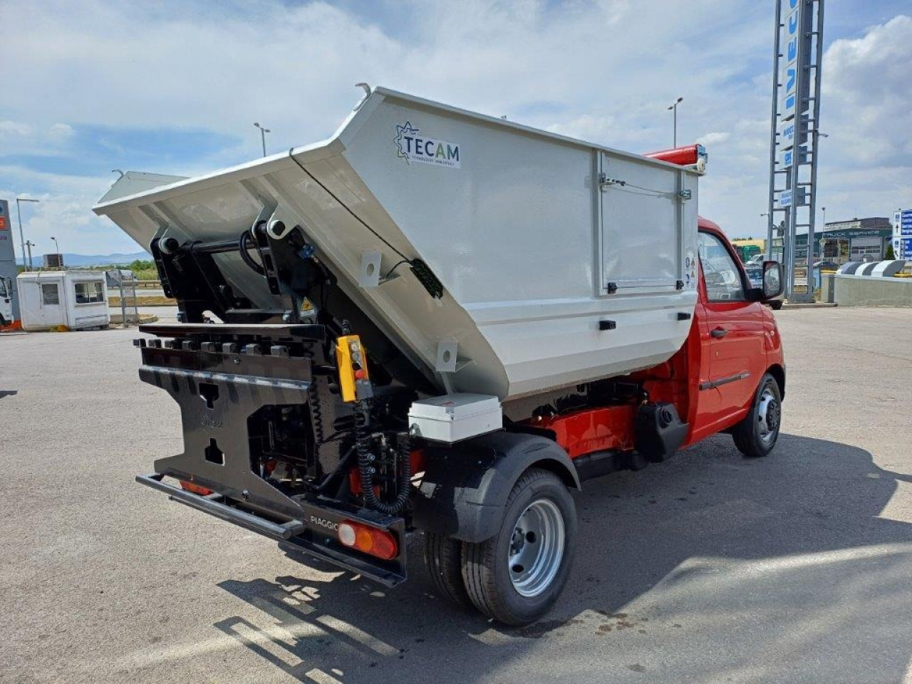 PIAGGIO porter NP6 - Carrinha basculante: foto 4 PIAGGIO porter NP6 - Carrinha basculante: foto 4