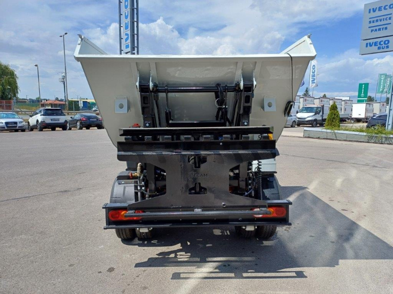 PIAGGIO porter NP6 - Carrinha basculante: foto 5 PIAGGIO porter NP6 - Carrinha basculante: foto 5