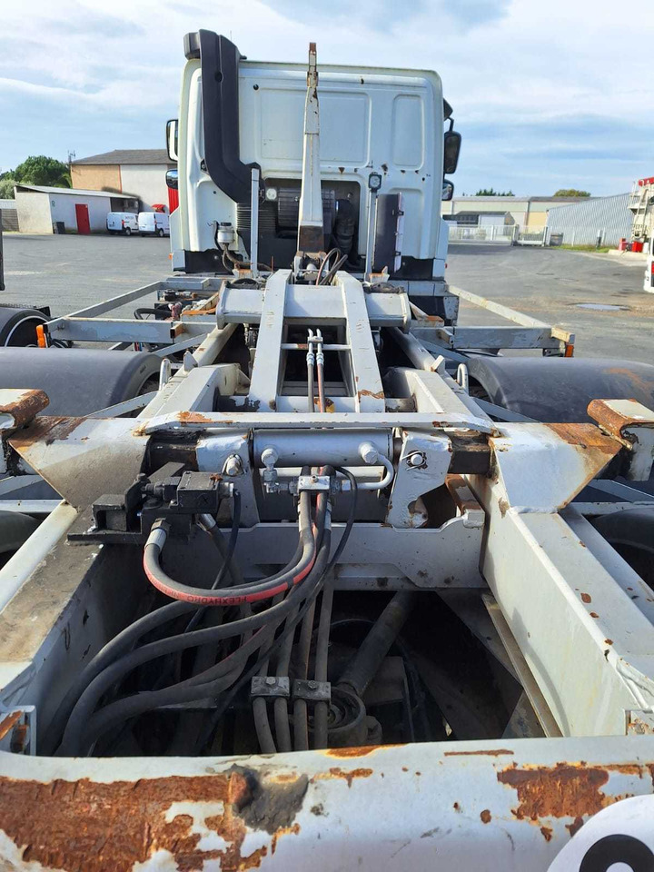 DAF CF - Camião polibenne: foto 4 DAF CF - Camião polibenne: foto 4