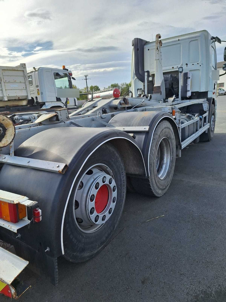 DAF CF - Camião polibenne: foto 3 DAF CF - Camião polibenne: foto 3