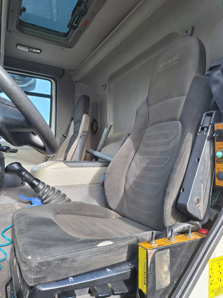 Camião polibenne DAF CF: foto 13 Camião polibenne DAF CF: foto 13