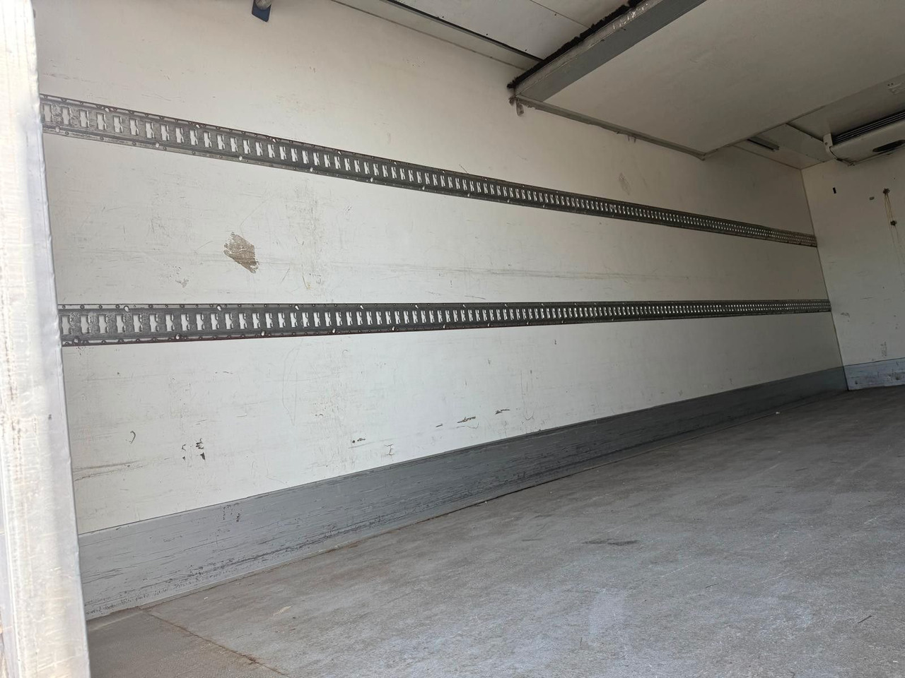 Locação financeira de  Volvo FL 240 Carrier Easy Cold+Hebebühne Volvo FL 240 Carrier Easy Cold+Hebebühne: foto 15
