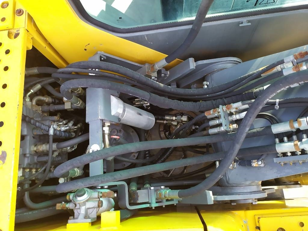 Volvo EC 140 B LC - Escavadora de rastos: foto 5 Volvo EC 140 B LC - Escavadora de rastos: foto 5