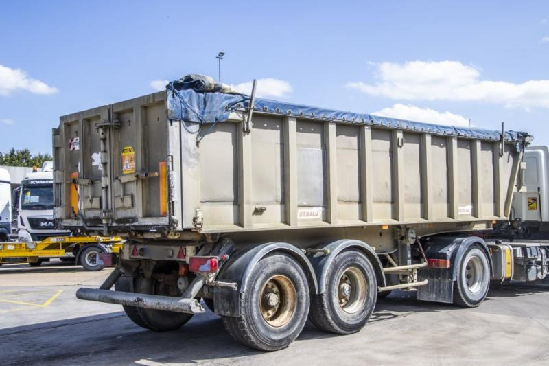 Benalu ALU + 2X BLAD/BLAD-SPRING-STEEL - Semi-reboque basculante: foto 3 Benalu ALU + 2X BLAD/BLAD-SPRING-STEEL - Semi-reboque basculante: foto 3