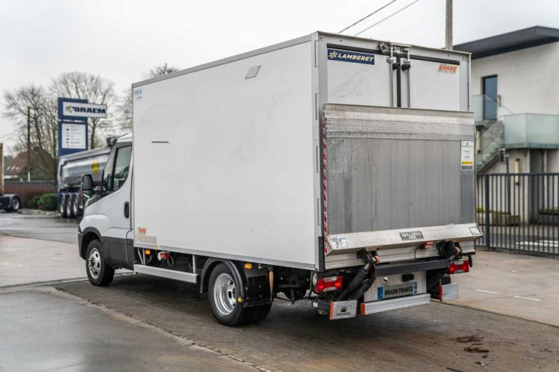 Iveco DAILY 35.180 +CARRIER + DHOLLANDIA - Carrinha frigorífica: foto 5 Iveco DAILY 35.180 +CARRIER + DHOLLANDIA - Carrinha frigorífica: foto 5