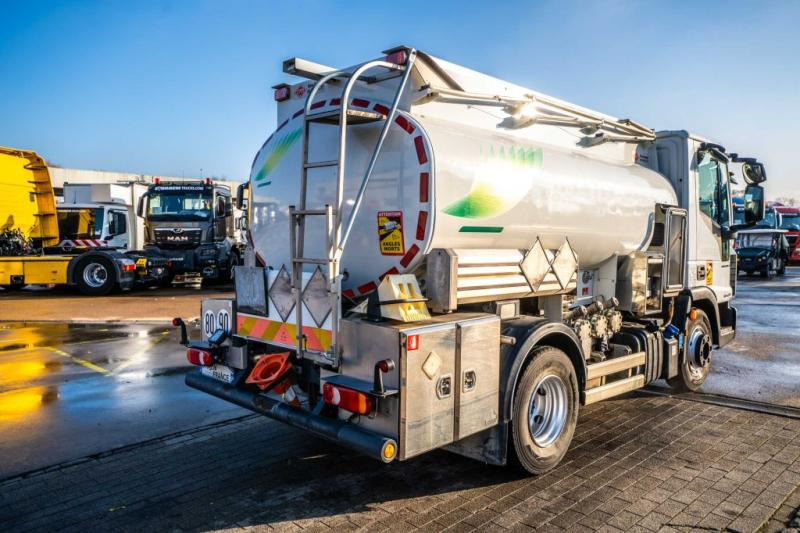 Iveco EURO CARGO 100-220 +CM 5500L + 3 COMP. - Camião cisterna: foto 4 Iveco EURO CARGO 100-220 +CM 5500L + 3 COMP. - Camião cisterna: foto 4