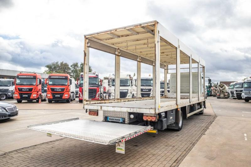 Renault MIDLUM 180 DXI (12 T) - Camião de lona: foto 5 Renault MIDLUM 180 DXI (12 T) - Camião de lona: foto 5