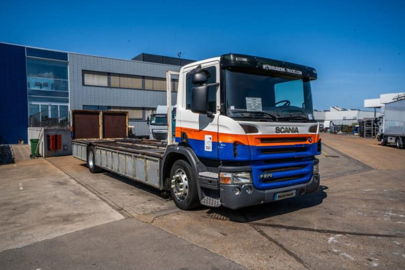 Scania P 270 (19T)- PORTE GAZ /10 PALETTES - Camião de caixa aberta/ Plataforma: foto 2 Scania P 270 (19T)- PORTE GAZ /10 PALETTES - Camião de caixa aberta/ Plataforma: foto 2