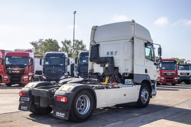 DAF CF 85.460+INTARDER+COMPRESSEUR - Tractor: foto 3 DAF CF 85.460+INTARDER+COMPRESSEUR - Tractor: foto 3